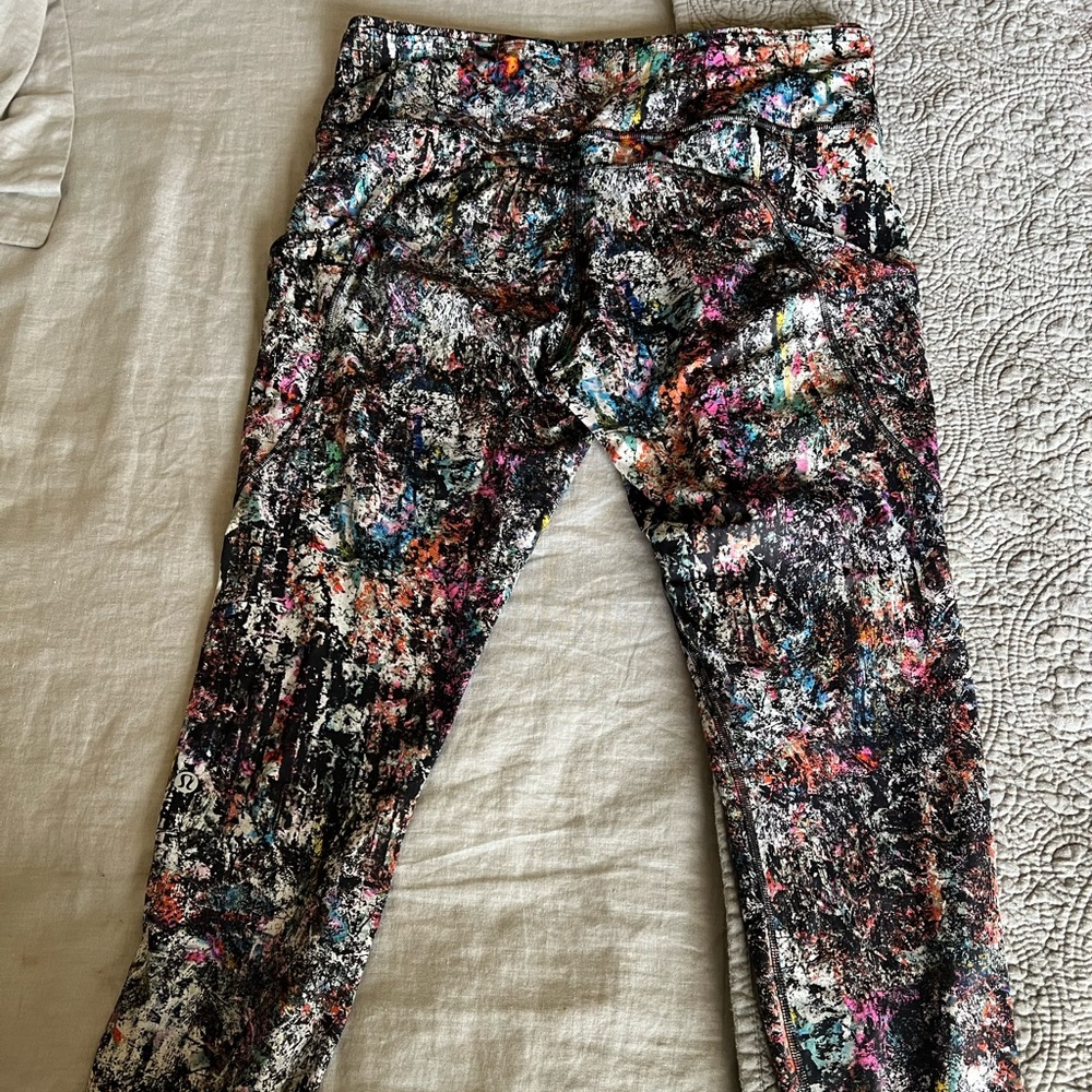 Rare graffiti lululemon yoga pants
